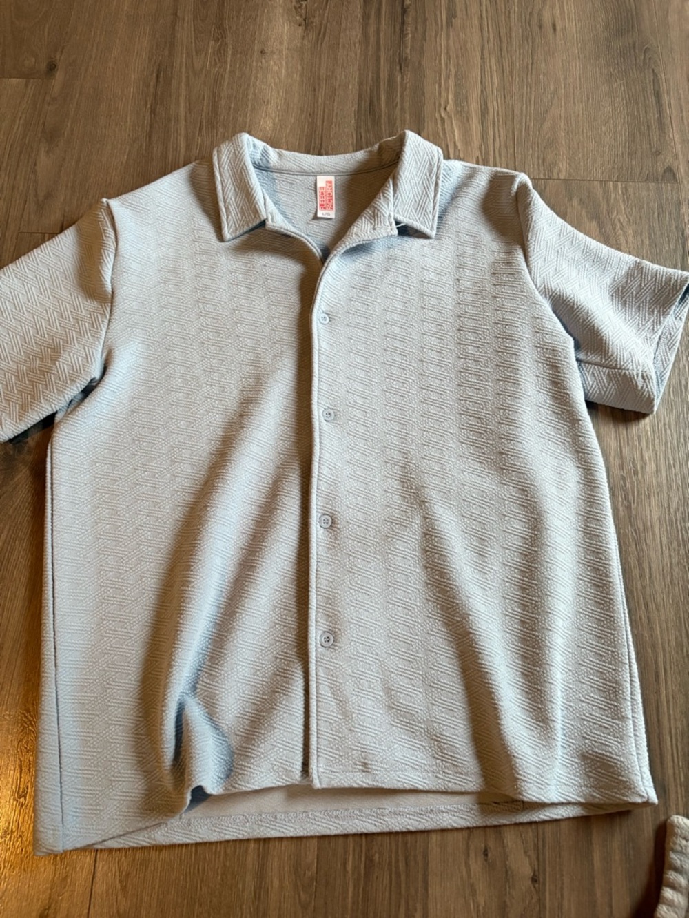Fleece Factory Casual Short-Sleeve Button Down Shirt - Light blue size large